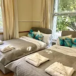 Spacious 2Br Flat Near Hyde Park
